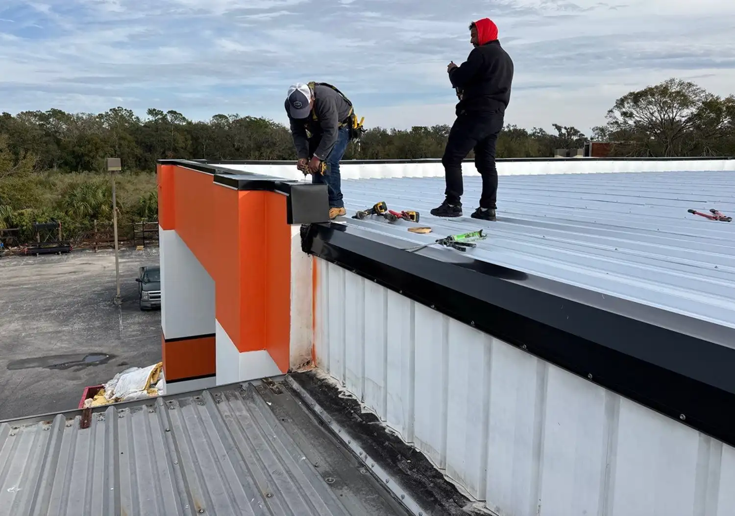 metal roofing contractors - 003