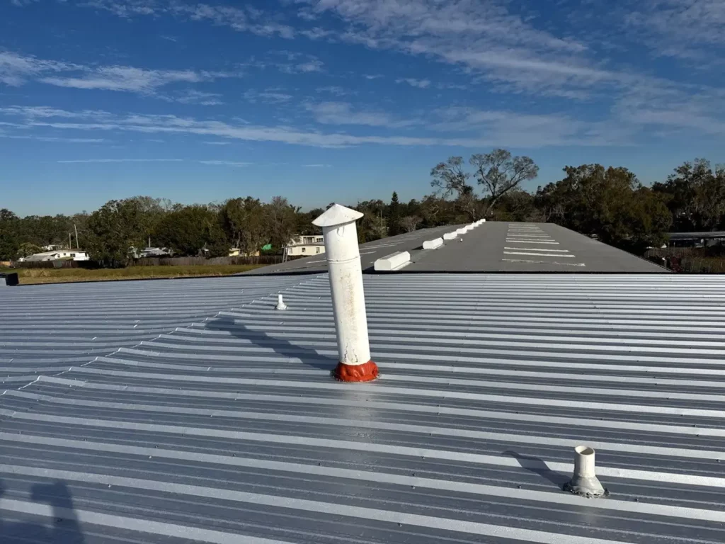 metal roofing contractors - 002
